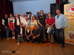 Künstler helfen Kinder - Mit Musik zur Menschlichkeit